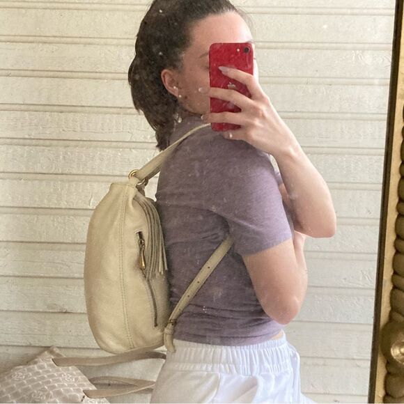 HOBO Ivory Leather Blaze Convertible Hobo Shoulder Bag Backpack Drawstring - Picture 3 of 14